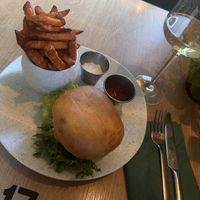 Cheezy Burger   at Cultivate Food in Oslo