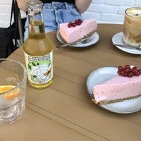 Coffee, soda, and vegan strawberry cheesecake  at Buna Koffiebar in Castricum