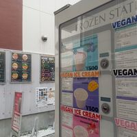 Vegan ice cream, vegan bao and vegan doughnut at Luu's Bao in Osaka