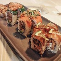 Two funghis
Aguacate, tartar de setas con aceite de sésamo y cebollino con cobertura de tomate marinado en alga kombu y chimichurri nikkei. at Veg & the Gang - Carrer Casanova in Barcelona