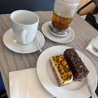 Te de hierba y postres at Hablemos Coco Cafe in Puerto Natales