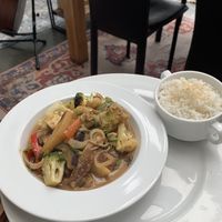 Curry de batata e verduras com arroz  #Veganuary at Hablemos Coco Cafe in Puerto Natales