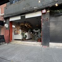 The frontage might look shabby but it’s nice inside and you can tell the staff really care. Also, love the sign on the back wall 😂  at I Quit - Café & Bakery in Mexico City