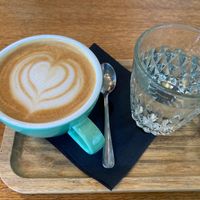 Cappucino with oat milk at Cafedu in Prague