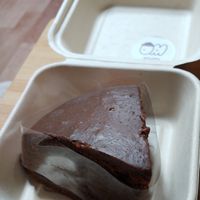 Chocolate cake at Omu Omu - 오무오무 in Goyang