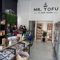 Mr. Tofu León la mejor opción para encontrar todos tus productos veganos de las mejores marcas y a los mejores precios 🌱😊 #Veganuary at Mr. Tofu in Leon