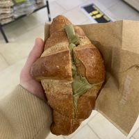 cornetto al pistacchio  at Vegustibus in Rome