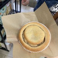 Crostatina ricotta di mandorle e cioccolato   at Vegustibus in Rome