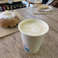 Cappuccino con latte di avena  at Vegustibus in Rome