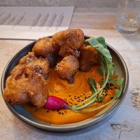 Califlowerwings (so lecker!) at Madre in Amsterdam