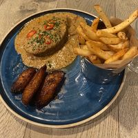’Mo-Bay plant-based ”chicken“‘  at Turtle Bay in Birmingham