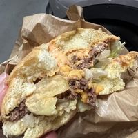 Double cheesy. La sauce est excellente   at Theory in Levallois-perret