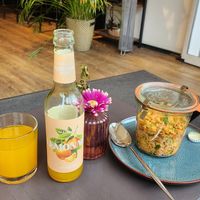 Bulgursalat und Mandarinenlimonade at Café Bota in Tubingen