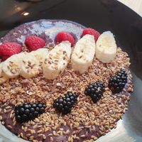 Smoothie bowl at Share Sweet & Wine Bar in Prague