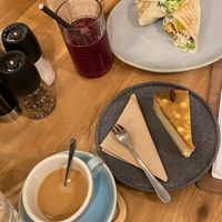 you can have sweets but als wraps and other meals at Share Sweet & Wine Bar in Prague