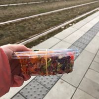 Salat with vegan haydari  at Byens in Aarhus