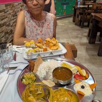 4 flavor tapas and Royal Thali at Vegan Mount in Barcelona
