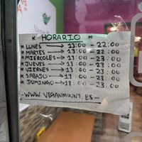 Horarios / Opening hours  at Vegan Mount in Barcelona