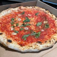 Tomato pizza at Pizzeria Lume in Funchal