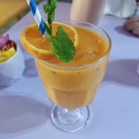 Mango and passion fruit juice at Eixampeling in Barcelona