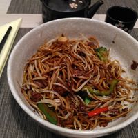 Gebratene Nudeln mit Rind at Zen Noodle in Darmstadt