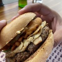 Otra burger   at Diez de Diez - 10/10 in San Salvador