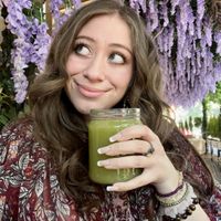 me being annoying taking selfies in their cute outdoor patio (with best kiwi juice ever!!)  at Ojo de Agua in Mexico City