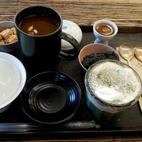 Soup, latte (dairy) and tea with snacks (vegan) at Gangjeong House - 강정이 넘치는 집 in Seoul