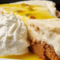 Cheesecake et chantilly vegan at J'ai du bowl in Valenciennes