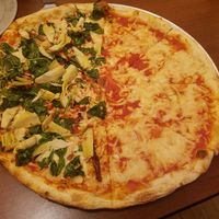 AshVegan / Vegan Cheese at Manicomio Pizza & Food in Asheville