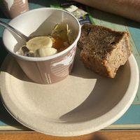 Muesli with fruit and banana bread breakfast. Yumm #Veganuary at Fair Wind in Kailua Kona