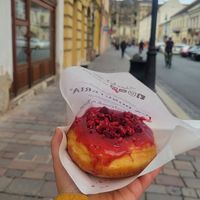 Clearly labeled vegan donut at La Donuteria - Alžbetina in Kosice