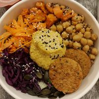 A very Vegan bowl at FineFine in Hilden