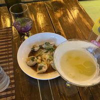 Best dumplings I’ve ever had ! Mushroom and garlic and chive available. Clearly marked vegan ! Vegan stirfry and great cocktails !  #Veganuary at Kanu Gastropub  in Nadi