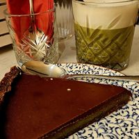 Choco mint tart and Pistachio Matcha at Rai Urban Vege in Belgrade