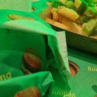 Vegan 🍔🍟 at Vedang - green burger | P- Berg in Berlin