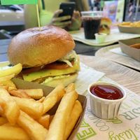   at Vedang - green burger | P- Berg in Berlin