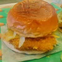 Angry chicken at Vedang - green burger | P- Berg in Berlin