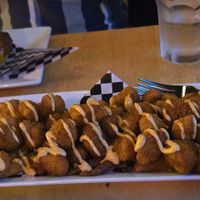 Burger & cauliflower bites at No Forks Given in Ottawa