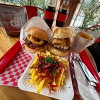 Something special Burger y la recocha, ganadoras del Vegan Burger Festival.....deliciosas!!!!! at Stankov - Chapinero in Bogota