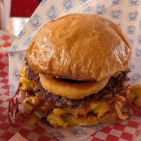 Something special burger with onion rings and mac n cheese at Stankov - Chapinero in Bogota