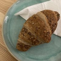 Blueberry croissant 🫐🥐 #Veganuary at Good One Café in Hamburg