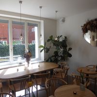 Good One Café internal window at Good One Café in Hamburg