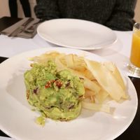 Fried cassava nachos with guacamole at Copenhagen in Valencia