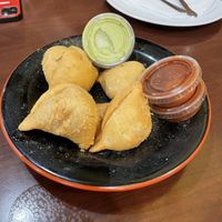 Samosas vegetais😋  at Tandoori Express in Oakhurst