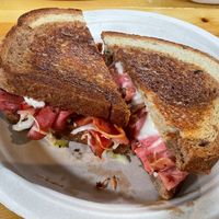  at Gladys  in Edgewater