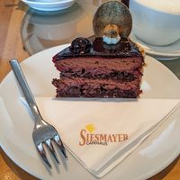 vegan black forest cake at Caféhaus Siesmayer in Frankfurt