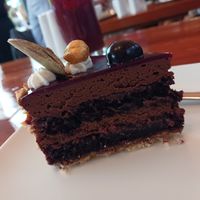 The vegan black forest torte at Caféhaus Siesmayer in Frankfurt