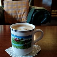 Soymilk latte (두유라떼) at Cafe Manderley in Seoul