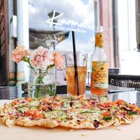 🌱 VEGAN FLAMMENKUCHEN 🌱 VEGAN: YES
🌾 GLUTEN: YES 
🥜 SOYA: YES (the cream)
💰 €5.50  🤷🏻‍♀️ ORDER AGAIN: YES at Karma Café Bar in Offenburg